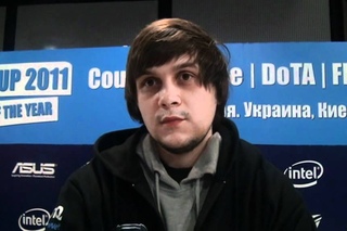 ASUS 2011 FotbY: Интервью  Hooch