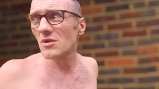 Шляпу на Буче носил!