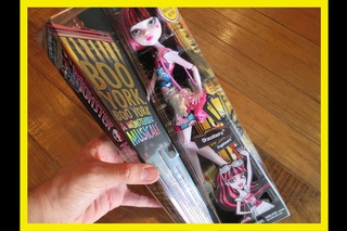 MONSTER HIGH - BOO YORK BOO YORK - FRIGHTSEERS - DRACULAURA - DOLL REVIEW