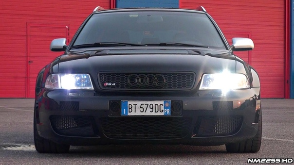 420 HP Audi RS4 V6 Bi Turbo Revs and
