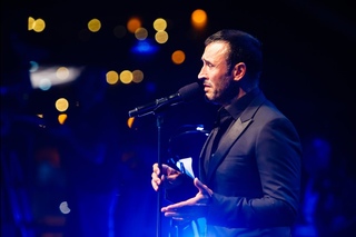 Because I love you I sing Nizar Qabbani - لأني أحبكم أغني نزار قباني