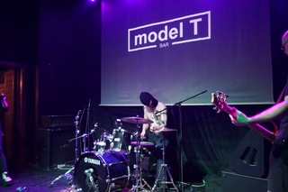 Pissdeads   live at Model T 29 09 2017