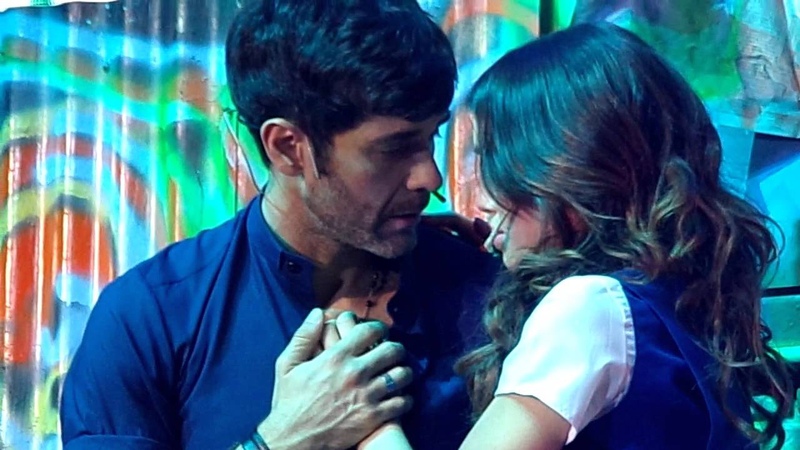 primer beso Tomas y Esperanza Esperanza mia el musical (orfeo 12, 09)