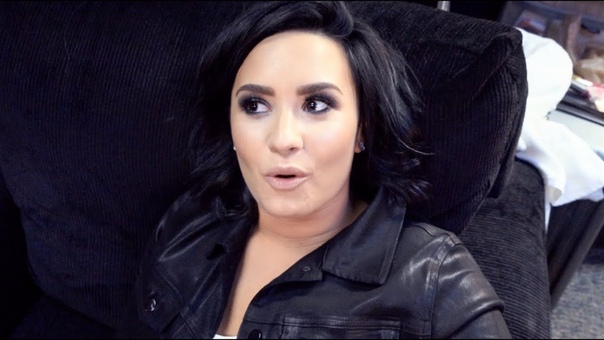 demi s bodysuit is SEE THRU , Honda Civic Tour: Future