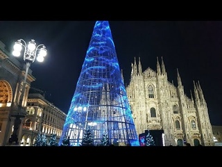 CHRISTMAS TREE LIGHTING SHOW 2019 Milan - Italy, Albero di Natale in Duomo