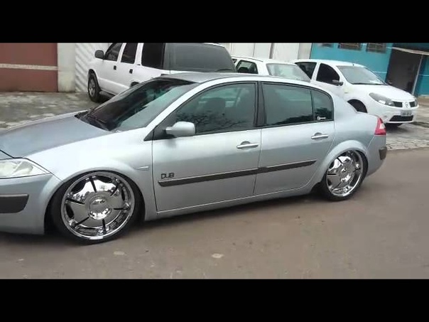 Megane suspensão ar controlada pelo
