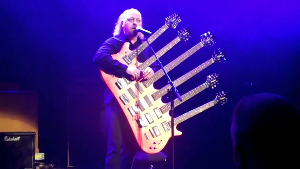 Bill Bailey playing his 6 neck