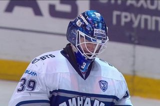 Яшин забивает “Динамо“ с центра поля / Yashin scores from centre ice