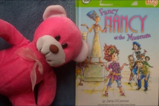 Fancy Nancy At The Museum