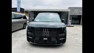 Шаттл будущего. Минивэн Zeekr 009