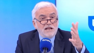 Hamas/Israël : Le débat sous tension entre Pascal Praud et un auditeur “à 100% derrière Mélenchon“