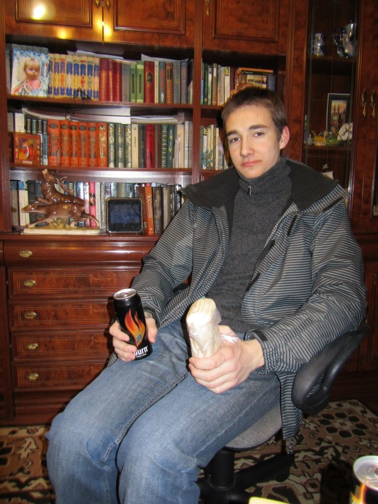 Антон Давыдов 