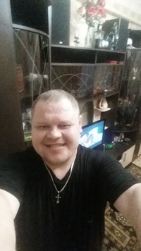 Слава Попов
