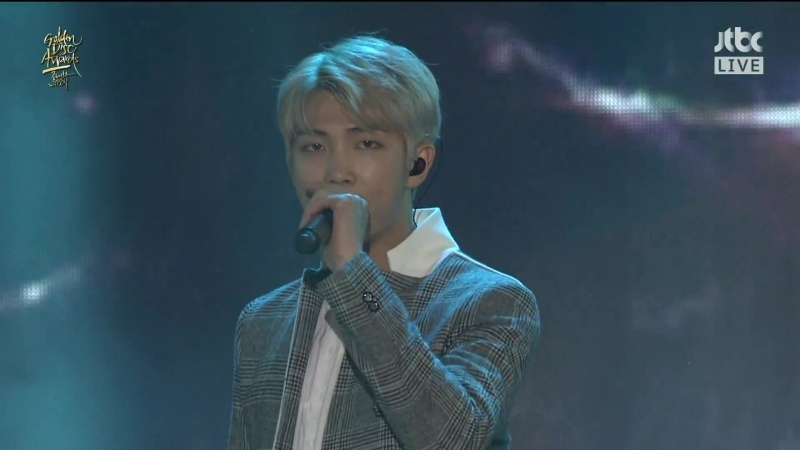 BTS BTS Chronicle + Fire 2017 Golden Disc Awards