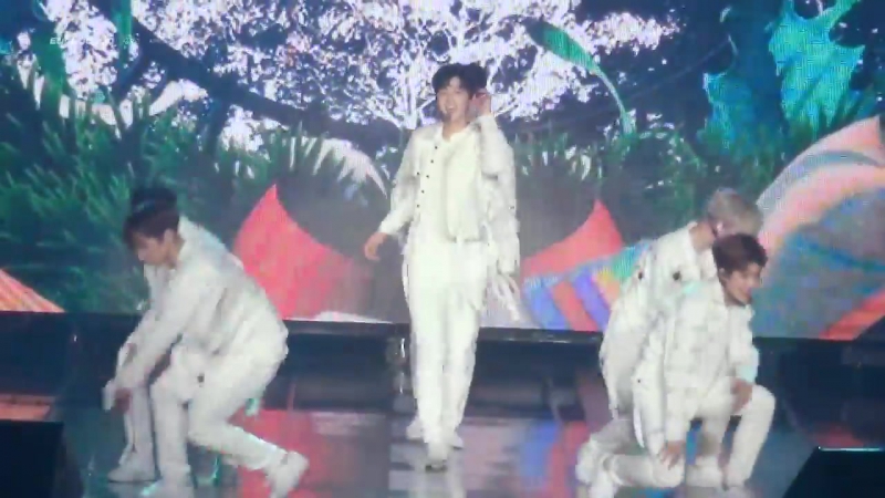 ASTRO ( Eunwoo Focus) Cotton Candy The 1st ASTROAD to