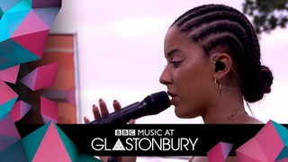 Grace Carter acoustic session at Glastonbury 2019