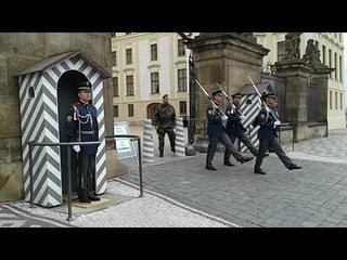 Пражский град. Смена караула.  Prague castle. Pražský hrad.