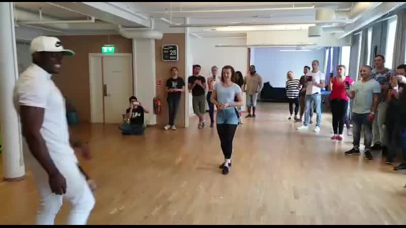 Roméo Karoline Tarraxo Class: Oslo Battle Week end June