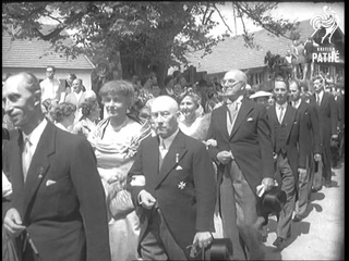 News Flashes Habsburg Wedding & Earthquake In India (1956)