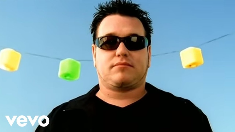 Smash Mouth All Star ( Official Music