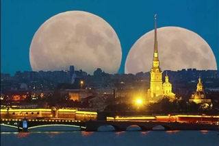 Почему две Луны?