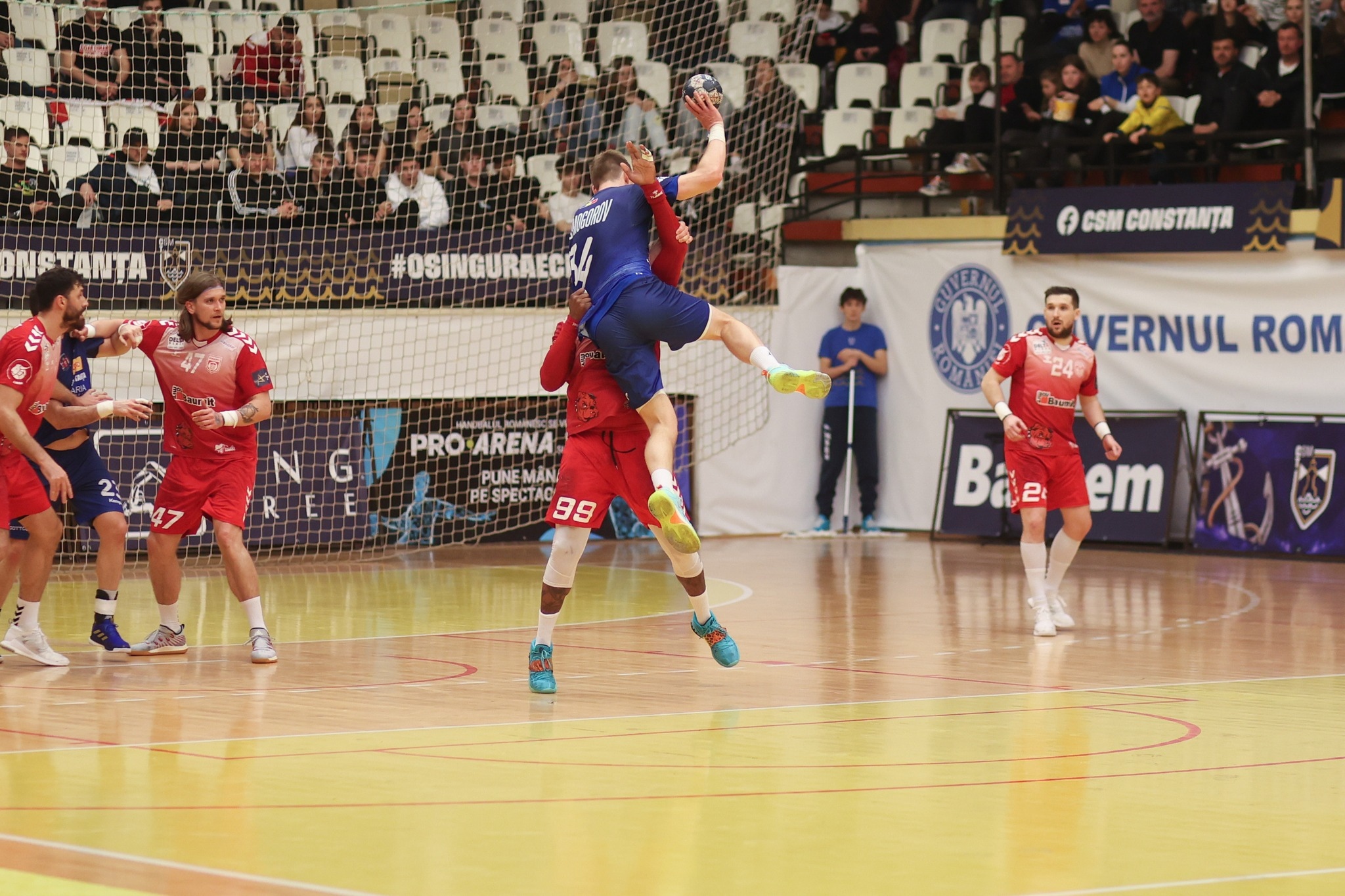 Наши в Европе. Виталий Комогоров: "За границей изменился как игрок, больше стал брать на себя!", изображение №3