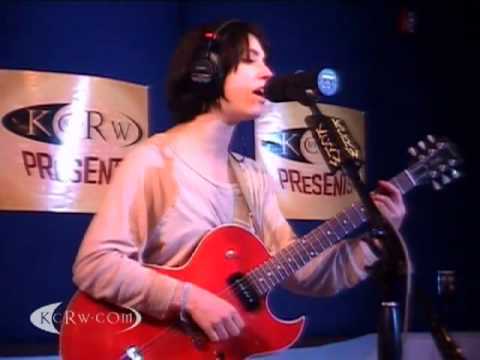 Sharon Van Etten performing One Day on