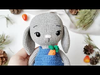 обзор вязаного зайца Оливера. Амигуруми