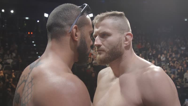 UFC Prague: Weigh in