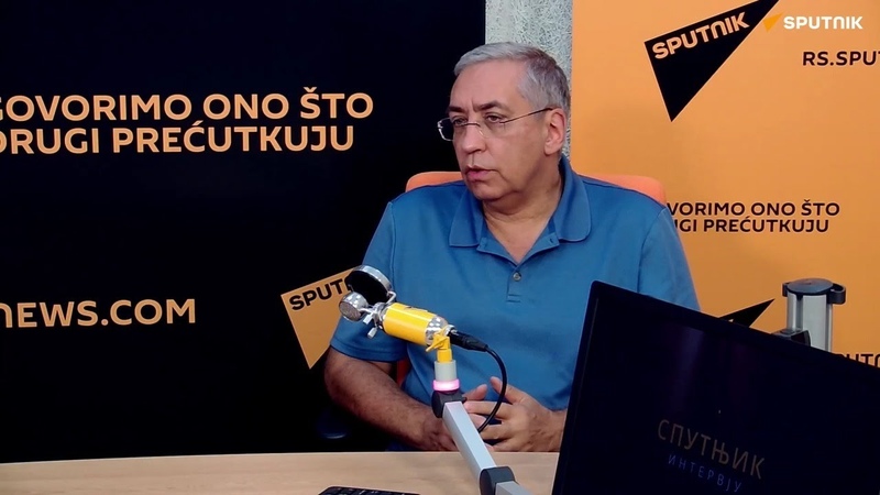 Guru ruskog interneta: Kako zaštititi decu u džungli na društvenim mrežama, Sputnjik