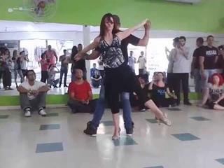 Workshop de Zouk 05/jun/2016 15h30: Kadu Pires & Larissa Thaiane (aula 1)